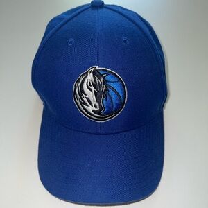 Great Condition - Blue Dallas Mavericks Classic Logo Baseball Cap